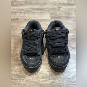 Vintage 90’s Globe Fusion Black Skate Grunge Shoes Y2K WORN Men’s Size 12 Y2K